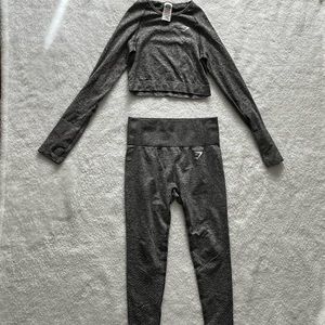 🔘 Grey Gymshark matching set 🔘